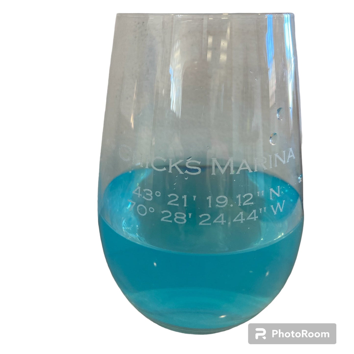 Chicks Marina Stemless Wine Glass – 21oz Etched Riedel Crystal with Marina Coordinates